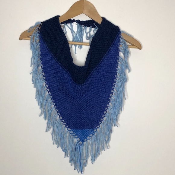 Simply Hand Knit~Triangle Scarf Cowl - Picture 3 of 8